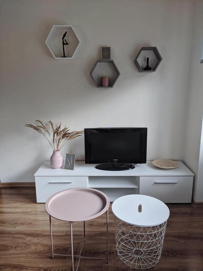 Niedru Apartamenti Liepāja Extérieur photo
